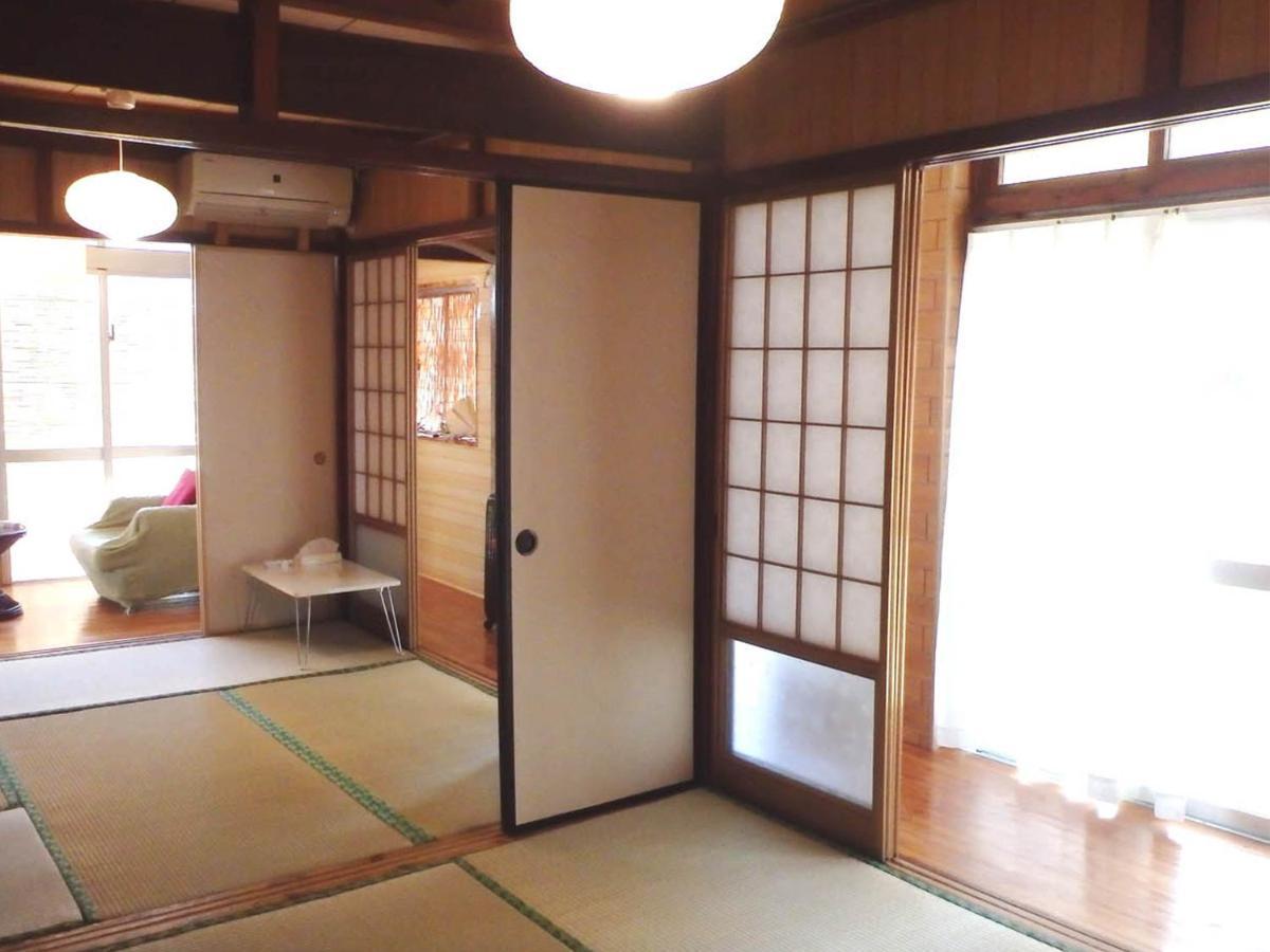 石垣島 一棟貸切りのお宿 ちゅら赤瓦 Ishigaki  Bagian luar foto