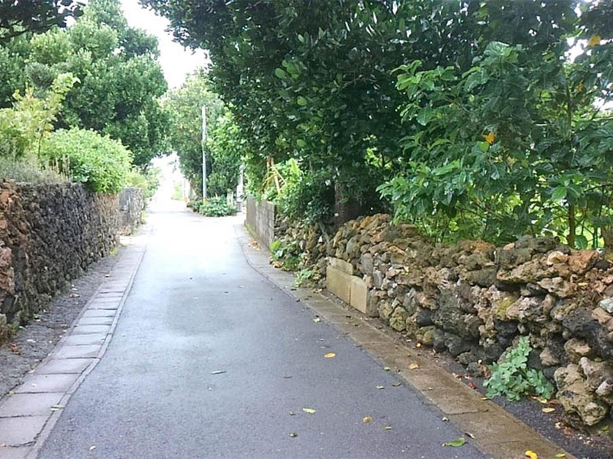 石垣島 一棟貸切りのお宿 ちゅら赤瓦 Ishigaki  Bagian luar foto
