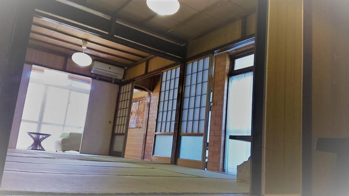 石垣島 一棟貸切りのお宿 ちゅら赤瓦 Ishigaki  Bagian luar foto