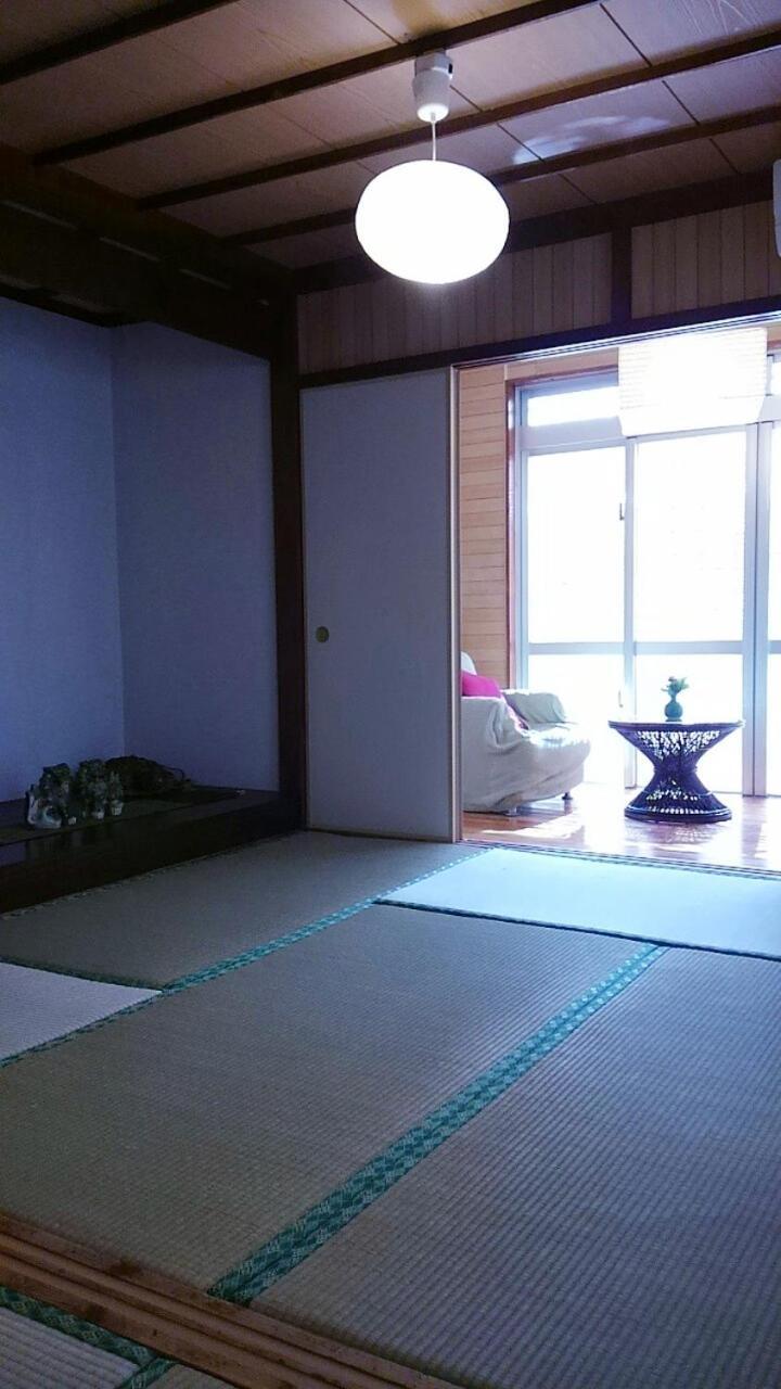 石垣島 一棟貸切りのお宿 ちゅら赤瓦 Ishigaki  Bagian luar foto